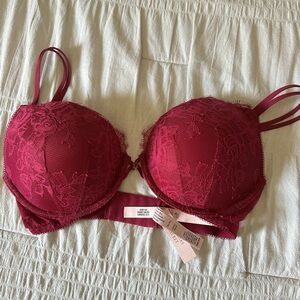 Victoria's Secret Lace Push-Up Bra - Deep Red